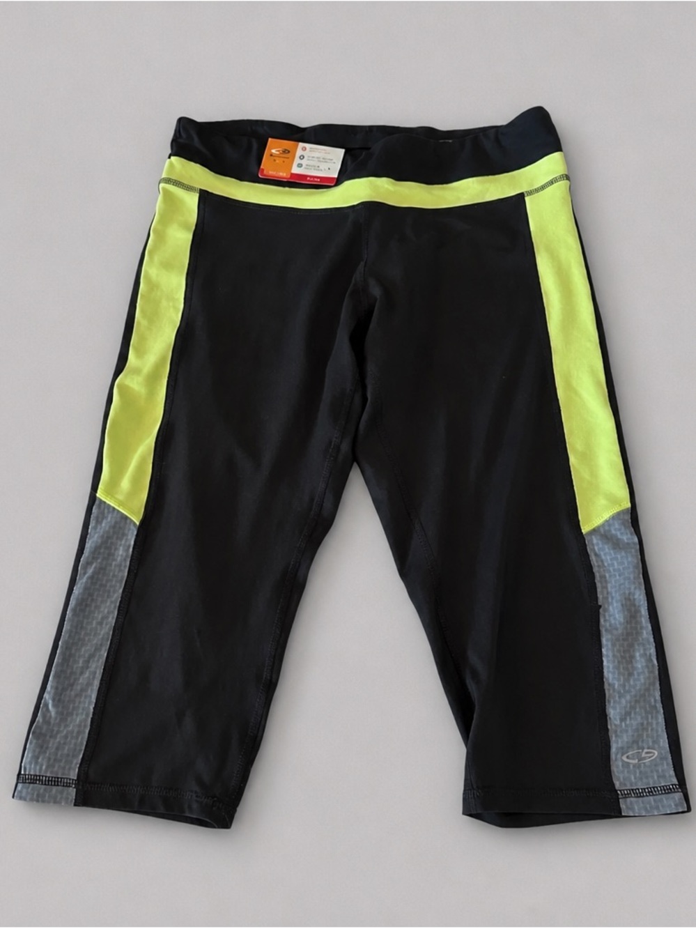 Champion‎ short cropped capri leggings. Black gray yellow size large L